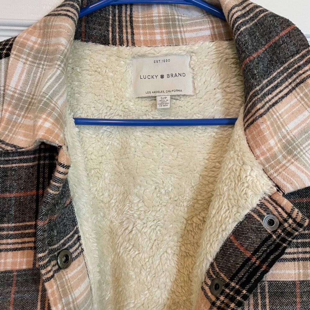 Lucky Brand size small plaid "Shacket" with furry liner - Picture 8 of 13